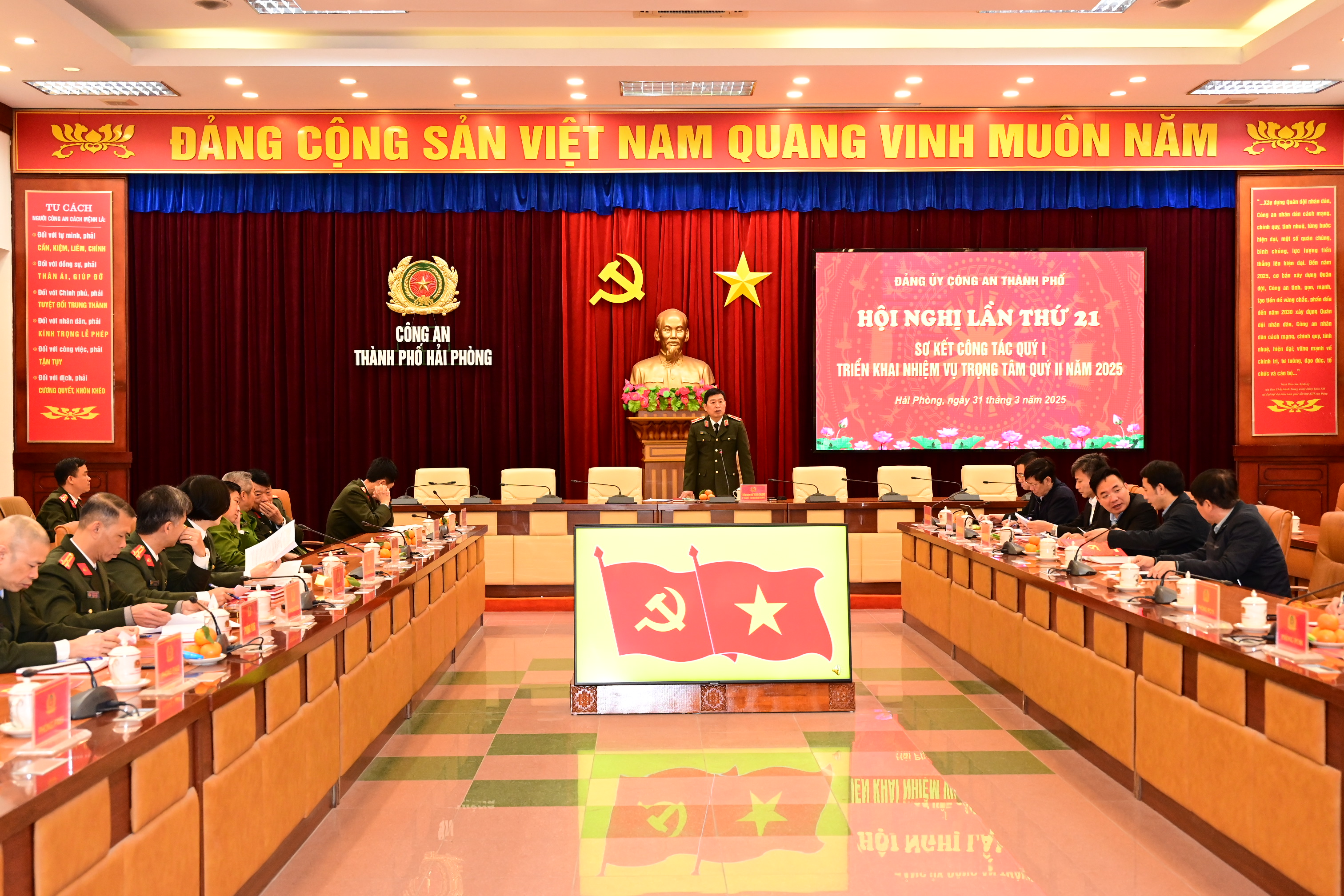 Đảng ủy Công an thành phố triển khai 9 nhiệm vụ trọng tâm quý 2 năm 2025